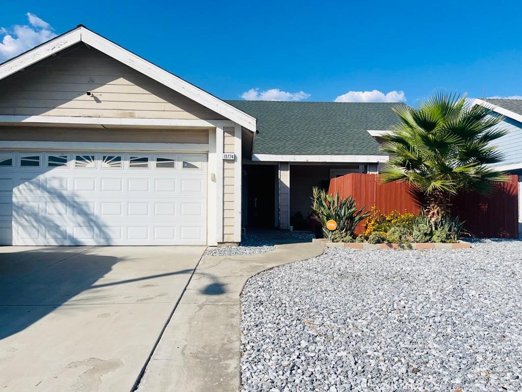 13774 Newcastle Court, Fontana, CA 92335