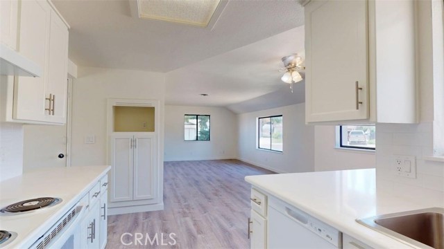 Detail Gallery Image 22 of 72 For 430 Neil Dr, Yuba City,  CA 95993 - 4 Beds | 2 Baths