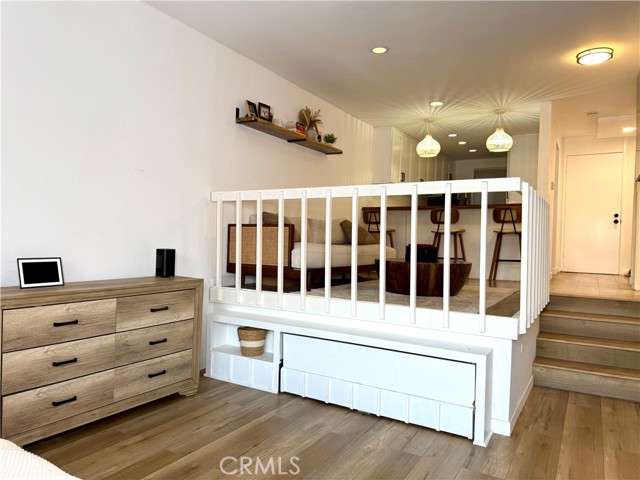 Detail Gallery Image 8 of 13 For 9116 Marina Pacifica Dr, Long Beach,  CA 90803 - 0 Beds | 1 Baths