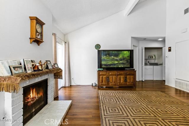 Detail Gallery Image 7 of 30 For 3354 Darby St #419,  Simi Valley,  CA 93063 - 2 Beds | 2 Baths