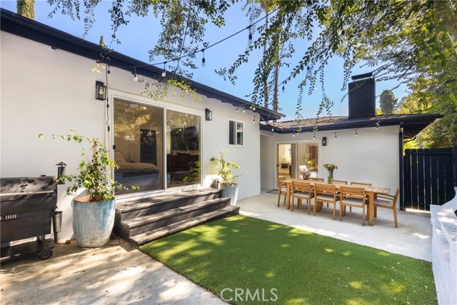 3181 Cadet Ct, Los Angeles, CA 90068 photo 16