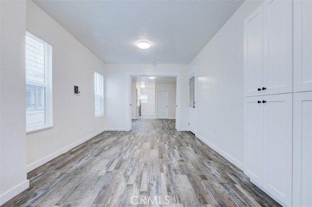 12 1/2 25th Place, Venice CA: https://media.crmls.org/medias/be8b1fc7-45b8-4b3a-a92f-d237d4bbf5ad.jpg