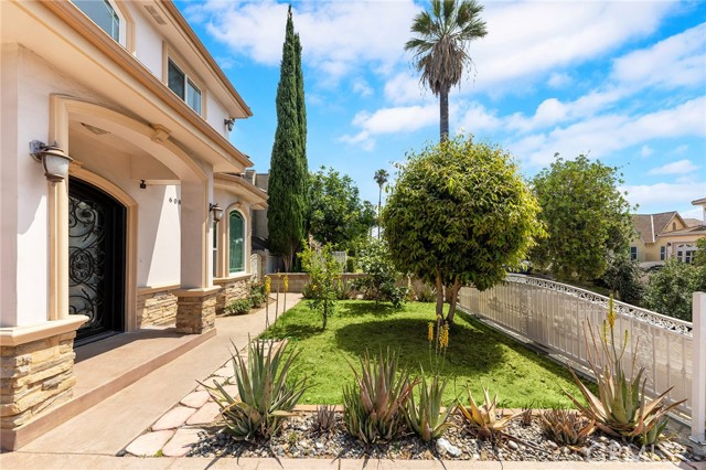 608 N Huntington Avenue, Monterey Park CA: https://media.crmls.org/medias/be8b36a9-87b8-4af5-8f60-3d22b33e601e.jpg