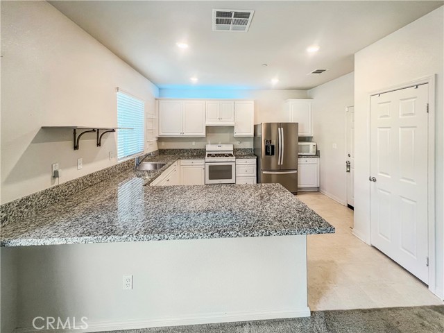 11616 Eldridge Avenue photo 2