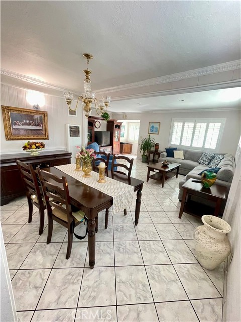 Detail Gallery Image 2 of 4 For 823 Commonwealth Ave, Venice,  CA 90291 - 3 Beds | 2 Baths