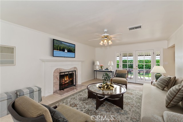 1315 Stillman, Redlands CA: https://media.crmls.org/medias/be8c4c15-b1ea-4545-9645-bc3404fcb19d.jpg