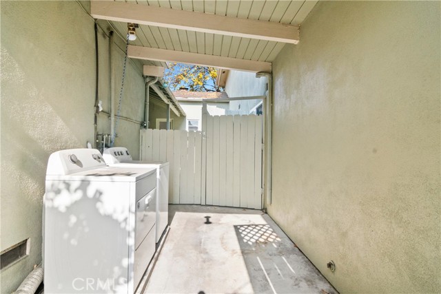 Detail Gallery Image 32 of 58 For 4454 Bakman Ave, North Hollywood,  CA 91602 - – Beds | – Baths