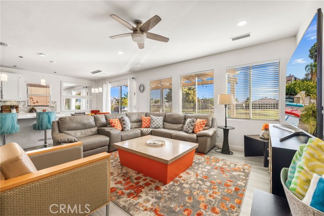 Detail Gallery Image 15 of 48 For 49526 Douglas, Indio,  CA 92201 - 4 Beds | 3/1 Baths