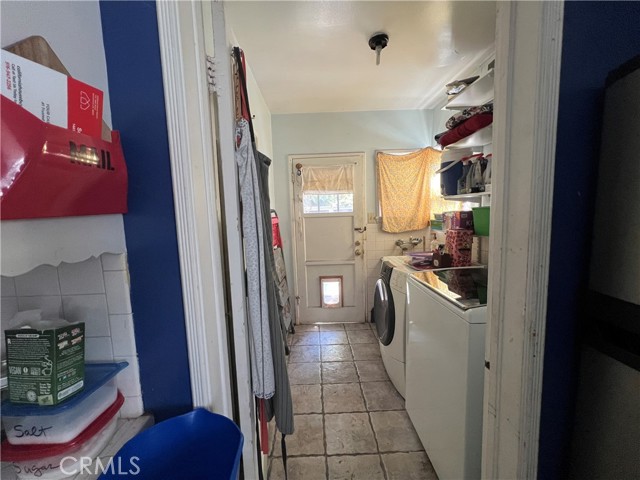 14418 Tiara Street, Van Nuys CA: https://media.crmls.org/medias/be9144fa-64ac-4c88-82b7-eda7090aa13b.jpg