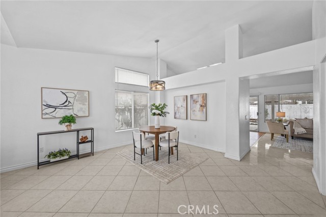 Detail Gallery Image 3 of 37 For 3061 Hampton, Hemet,  CA 92545 - 5 Beds | 2 Baths