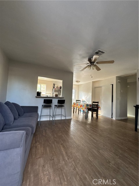 Detail Gallery Image 9 of 23 For 4438 Park Ave., Riverside,  CA 92507 - 4 Beds | 2 Baths