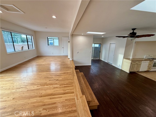 Detail Gallery Image 14 of 25 For 14621 Fonthill Ave, Hawthorne,  CA 90250 - 3 Beds | 2 Baths