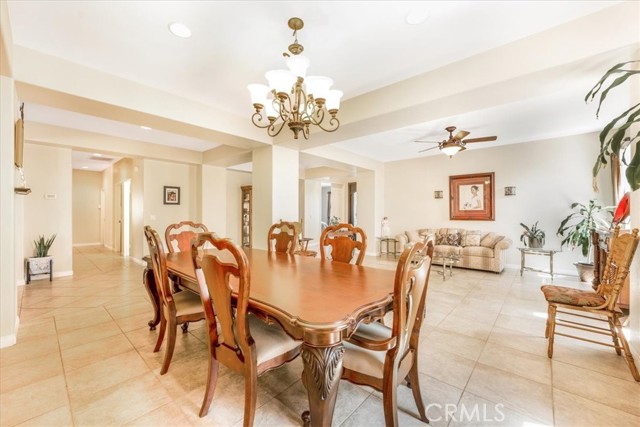 19247 Mountain Shadow Lane, Perris CA: https://media.crmls.org/medias/be944440-5d2a-404e-a9bb-6814843cd4c2.jpg