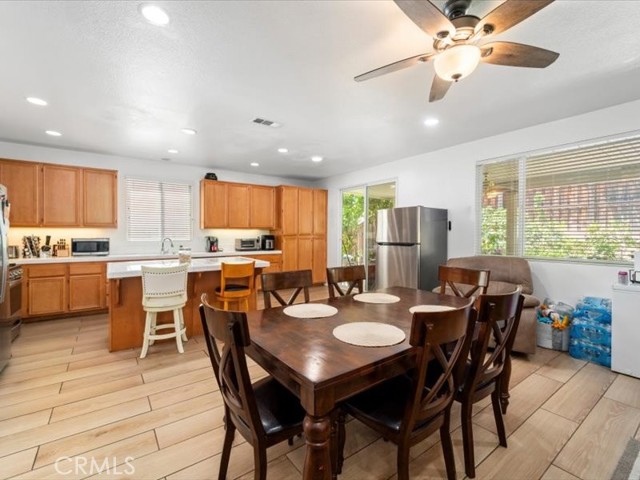 Detail Gallery Image 9 of 20 For 342 La Clarita Ave, San Jacinto,  CA 92582 - 3 Beds | 2 Baths