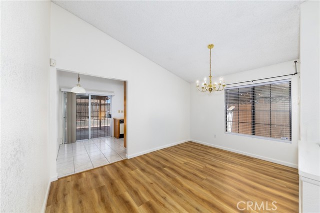 Detail Gallery Image 7 of 29 For 16880 Glennaire Ave, Victorville,  CA 92395 - 3 Beds | 2 Baths