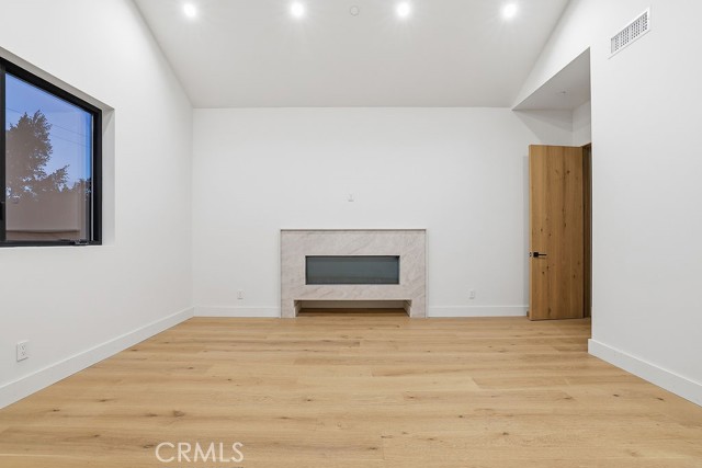 Detail Gallery Image 20 of 22 For 4617 Atoll Ave, Sherman Oaks,  CA 91423 - 5 Beds | 5 Baths