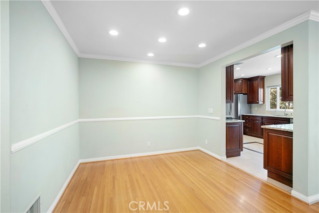 Detail Gallery Image 11 of 34 For 841 Irving, Burbank,  CA 91504 - 3 Beds | 2 Baths