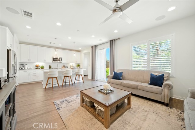 Detail Gallery Image 4 of 44 For 8785 Celebration St, Chino,  CA 91708 - 3 Beds | 2/1 Baths