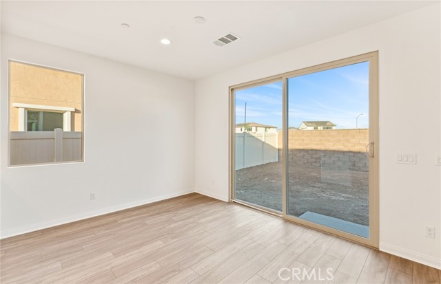 Detail Gallery Image 7 of 34 For 12740 Big Valley Ct, Riverside,  CA 92503 - 3 Beds | 2 Baths