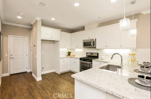 Detail Gallery Image 5 of 24 For 1510 El Paseo, Lake Forest,  CA 92610 - 3 Beds | 2/1 Baths