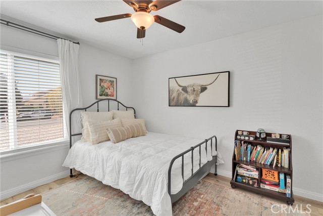 12990 Cedarbrook Lane, Victorville CA: https://media.crmls.org/medias/be9985e1-41ce-4d4e-ac71-b90064dcb78e.jpg