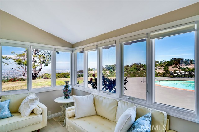 13 Buggy Whip Drive, Rolling Hills CA: https://media.crmls.org/medias/be99d8cc-985b-4edc-9c05-651bcc98e58b.jpg