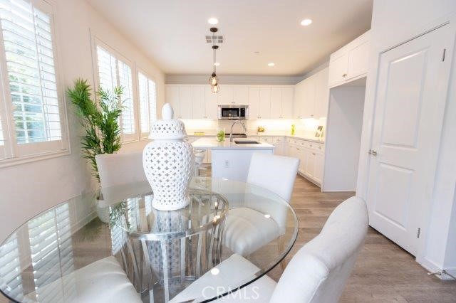 Be9a40e2 B7de 4359 8686 Ff16b4eaf81e