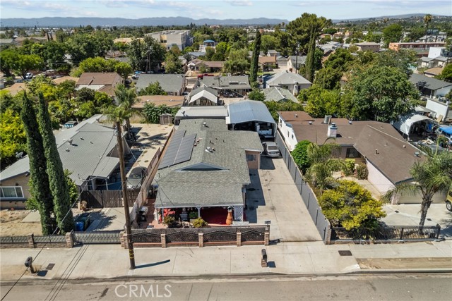 13086 Foothill Boulevard, Sylmar CA: https://media.crmls.org/medias/be9a6299-d27a-42b6-940d-e29c93fa5eb6.jpg