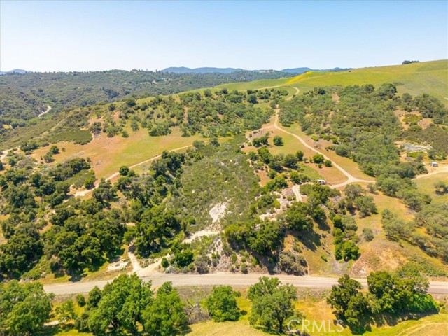74650 Interlake Road, Bradley CA: https://media.crmls.org/medias/be9b56a7-c14c-4d40-9362-696562fb1c38.jpg