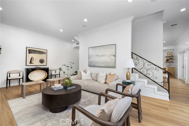 Detail Gallery Image 4 of 25 For 823 Oneonta, South Pasadena,  CA 91030 - 4 Beds | 3 Baths