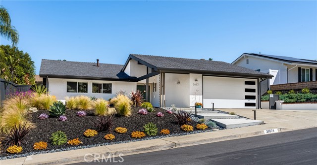 Detail Gallery Image 1 of 56 For 26571 via Del Sol, Mission Viejo,  CA 92691 - 3 Beds | 2 Baths