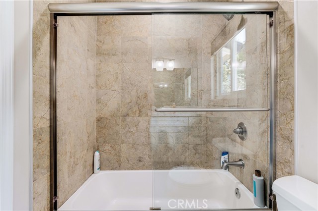 Detail Gallery Image 28 of 52 For 1440 Holbrook St, Eagle Rock,  CA 90041 - 3 Beds | 3/1 Baths