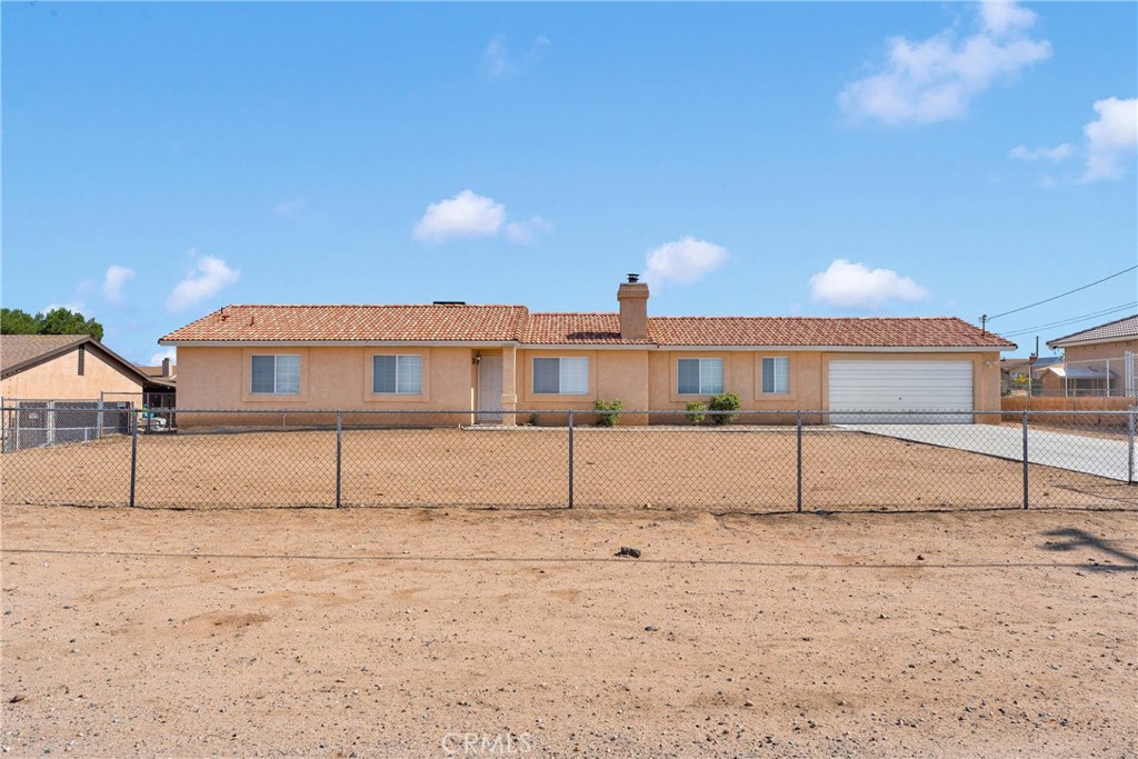 Welcome to this freshly updated home in Hesperia! Move in ready and centrally located near shopping, schools, and plenty of dining options. This 3-bedroom, 2-bath property is perfect for first-time buyers or savvy investors. Step inside to discover fresh new paint, brand new carpet, and stylish new flooring throughout, creating a clean and modern feel. The spacious backyard is a blank canvas, ready for your dream outdoor space. With its ideal location and turnkey condition, this home offers both comfort and convenience at an incredible value. Don’t miss out on this fantastic opportunity!