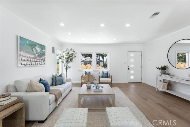 Detail Gallery Image 8 of 47 For 3219 Gibson Pl, Redondo Beach,  CA 90278 - 3 Beds | 2 Baths