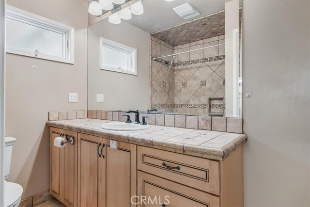 Detail Gallery Image 18 of 28 For 230 N D, Lompoc,  CA 93436 - 3 Beds | 2 Baths