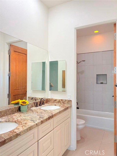 Detail Gallery Image 17 of 36 For 564 via Pueblo, Riverside,  CA 92507 - 3 Beds | 3/1 Baths