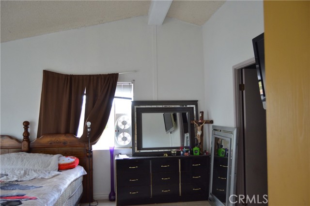 Detail Gallery Image 17 of 60 For 12263 Mountain Rd, Pinon Hills,  CA 92372 - 3 Beds | 2 Baths