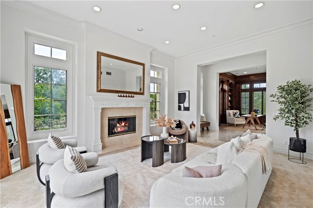 2535 Bronzewood Drive, Tustin CA: https://media.crmls.org/medias/bea0e913-d748-48b8-badf-d4fa043b2243.jpg