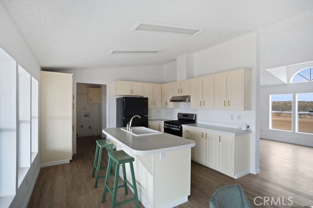 Detail Gallery Image 10 of 44 For 56015 Napa St, Yucca Valley,  CA 92284 - 3 Beds | 2 Baths