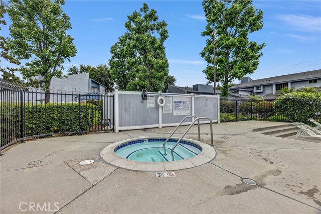 Detail Gallery Image 24 of 27 For 900 W Sierra Madre #44,  Azusa,  CA 91702 - 3 Beds | 2/1 Baths