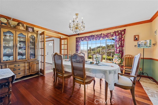 Detail Gallery Image 27 of 62 For 26100 Calle Corveta, Temecula,  CA 92590 - 4 Beds | 2/1 Baths