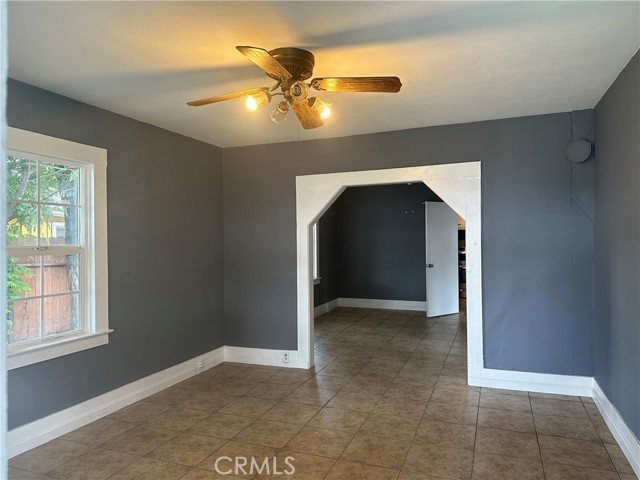 Detail Gallery Image 6 of 23 For 4 W 13th St, Merced,  CA 95341 - 2 Beds | 1 Baths