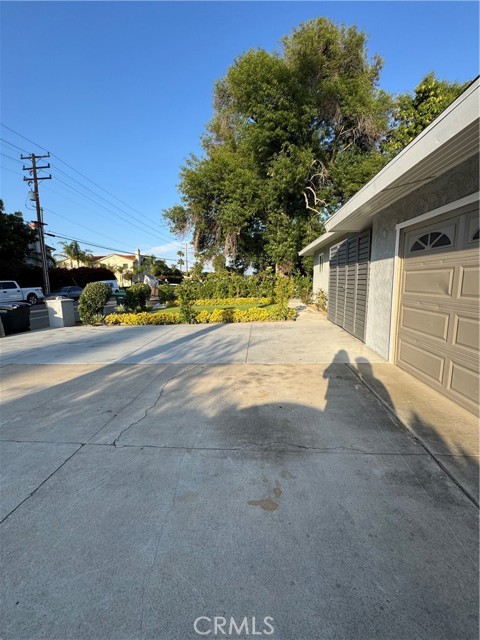 4628 W Simmons Avenue, Orange CA: https://media.crmls.org/medias/bea305e0-d49f-4ec0-84a7-6ef41fa2fccc.jpg