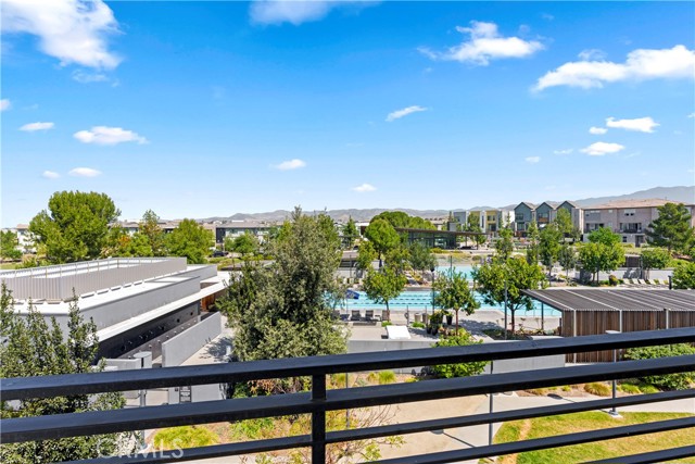 Detail Gallery Image 8 of 56 For 259 Chorus, Irvine,  CA 92618 - 4 Beds | 3/2 Baths