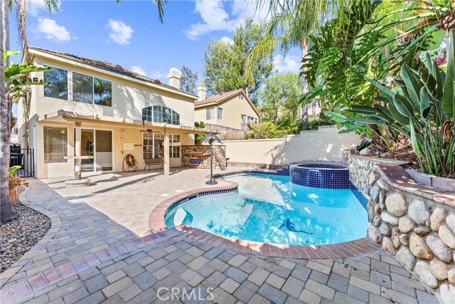 4441 Foxrun Drive, Chino Hills CA: https://media.crmls.org/medias/bea3585b-2bdf-4b4f-8422-aa674c3f7641.jpg