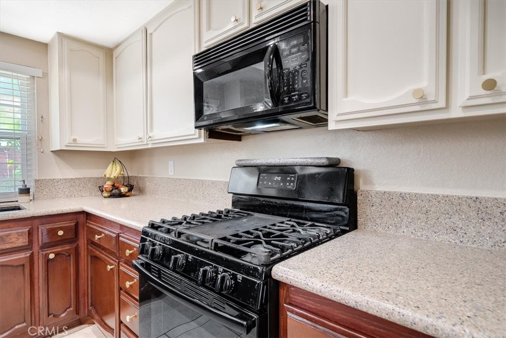 9048 Meadowrun - photo 17