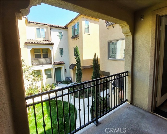 Detail Gallery Image 11 of 30 For 18289 Iris Ln, Yorba Linda,  CA 92886 - 3 Beds | 3/1 Baths