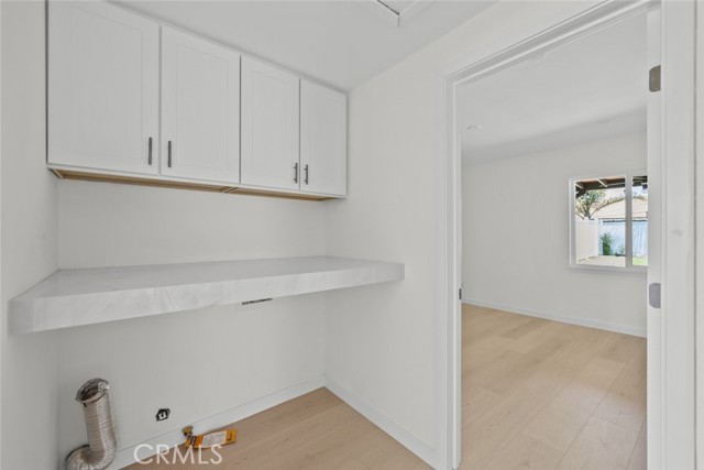 7750 Eton Avenue, Canoga Park CA: https://media.crmls.org/medias/bea3ea5e-480c-4a01-b15d-bb1fbe946bb3.jpg