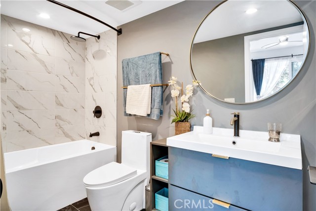 3711 Baldwin Street, Lincoln Heights CA: https://media.crmls.org/medias/bea3f23c-97ac-4f82-8c8a-ec815d9af4ae.jpg