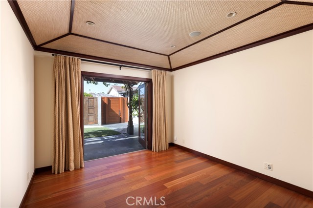 419 Evening Star Lane, Newport Beach CA: https://media.crmls.org/medias/bea538a3-bf36-4fb9-b494-3aeacdefa80a.jpg